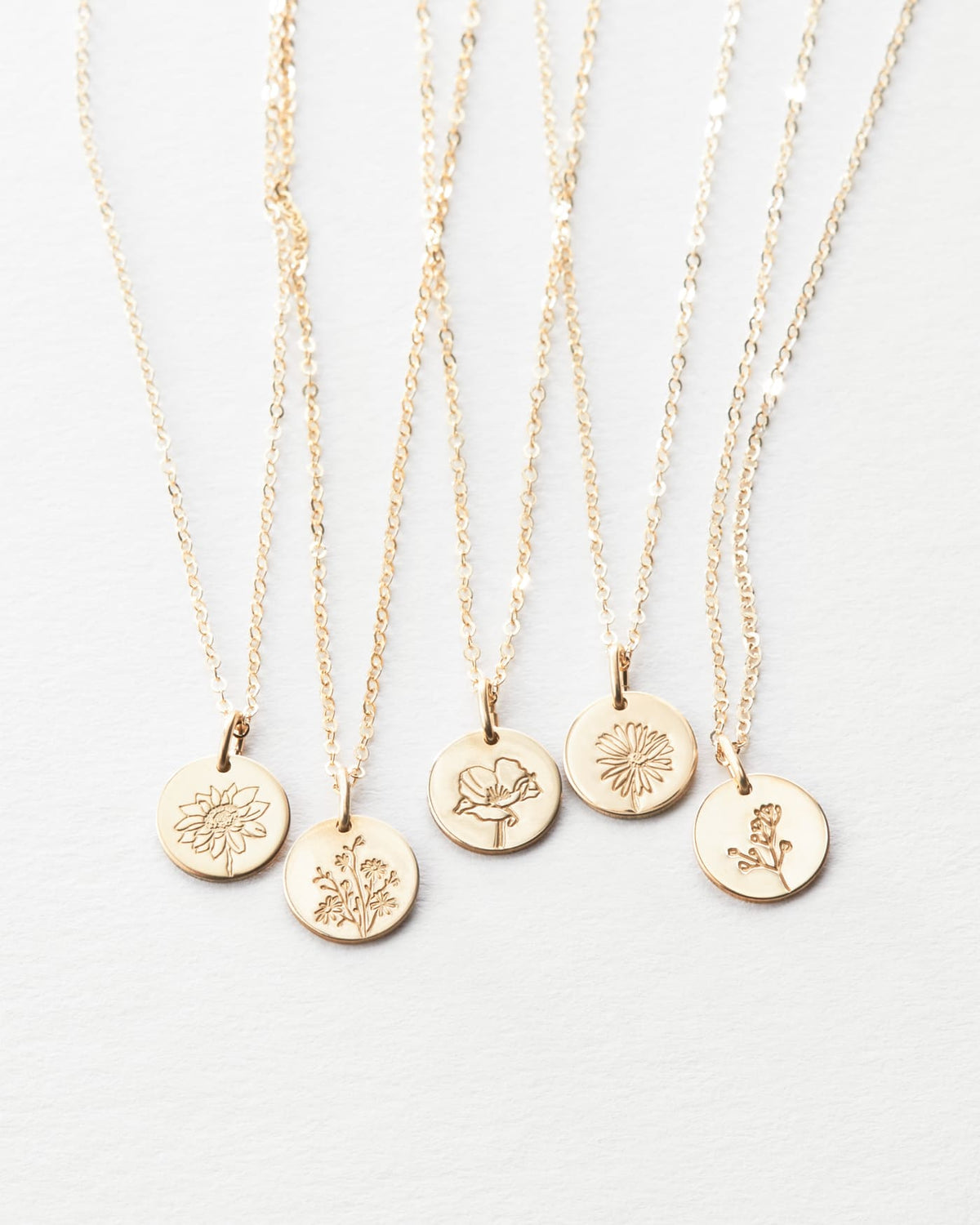 Collar con flor de nacimiento – Flor del mes personalizada