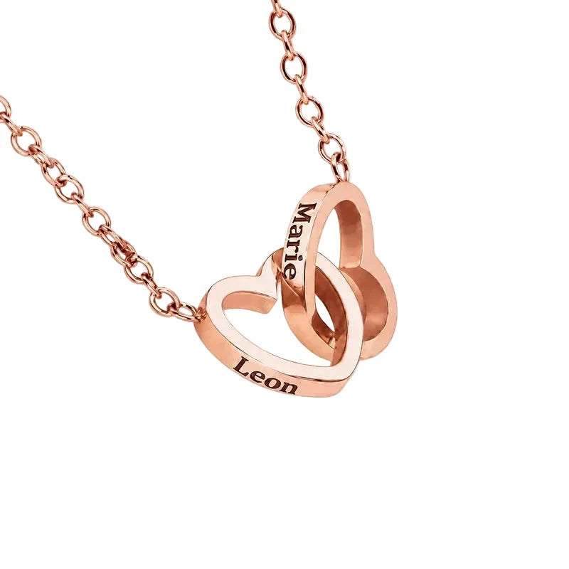Collar personalizado con dos corazones y grabado – dos nombres