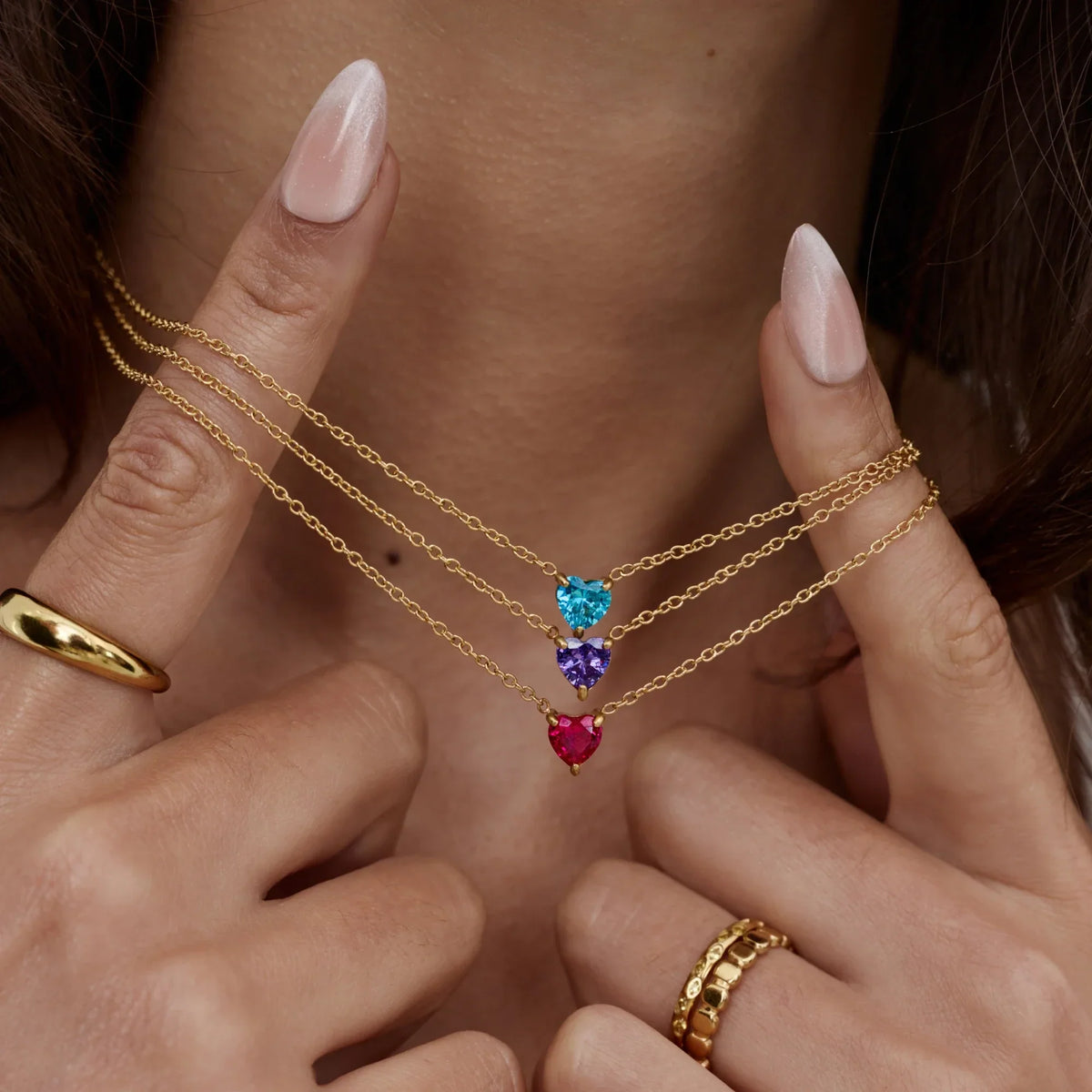 Collar con piedra de nacimiento en forma de corazón