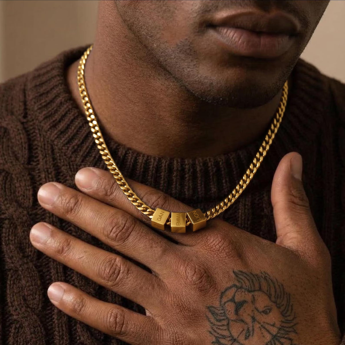 Collar personalizado para hombre con grabado – nombres en colgantes