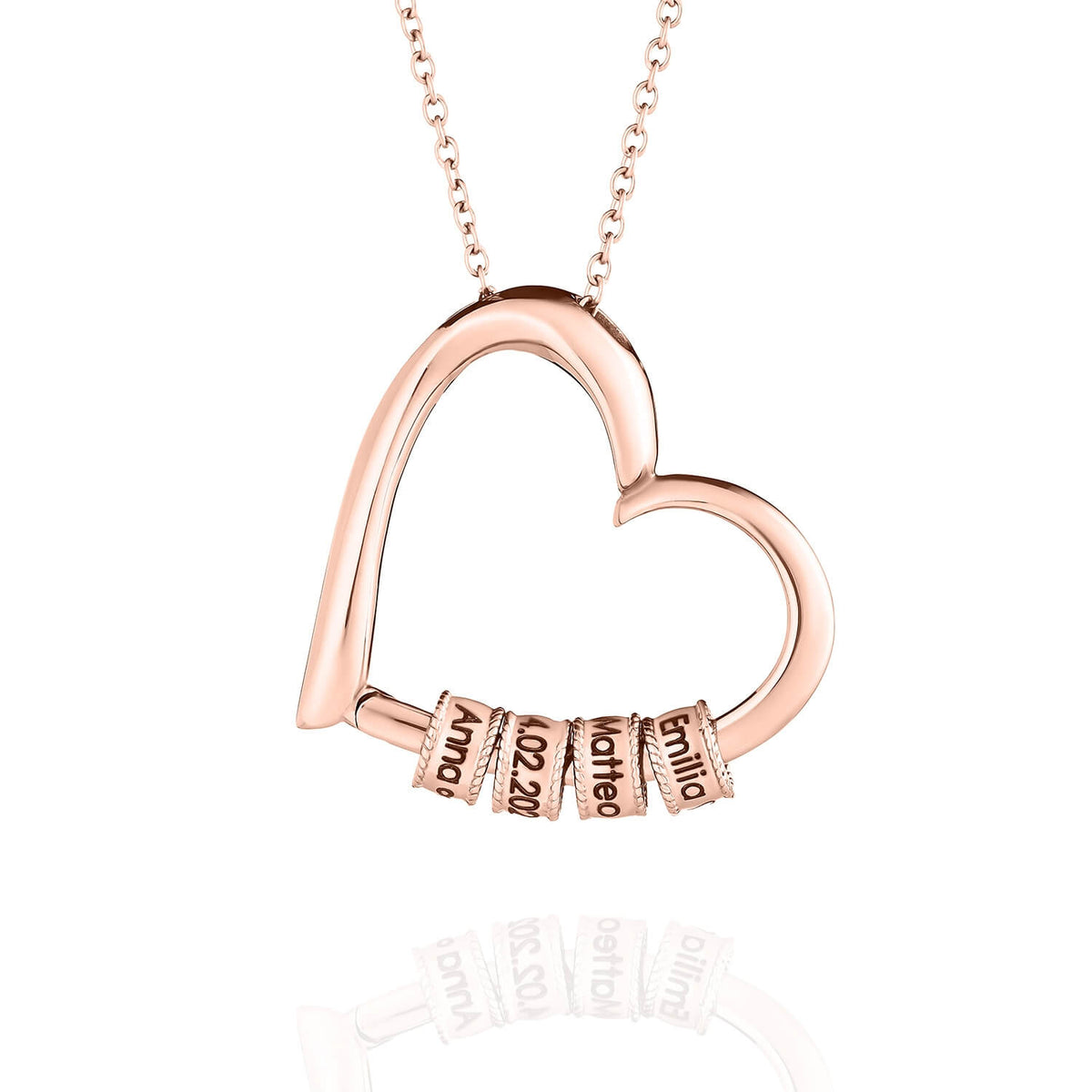 Collar personalizado con corazón y colgantes grabados