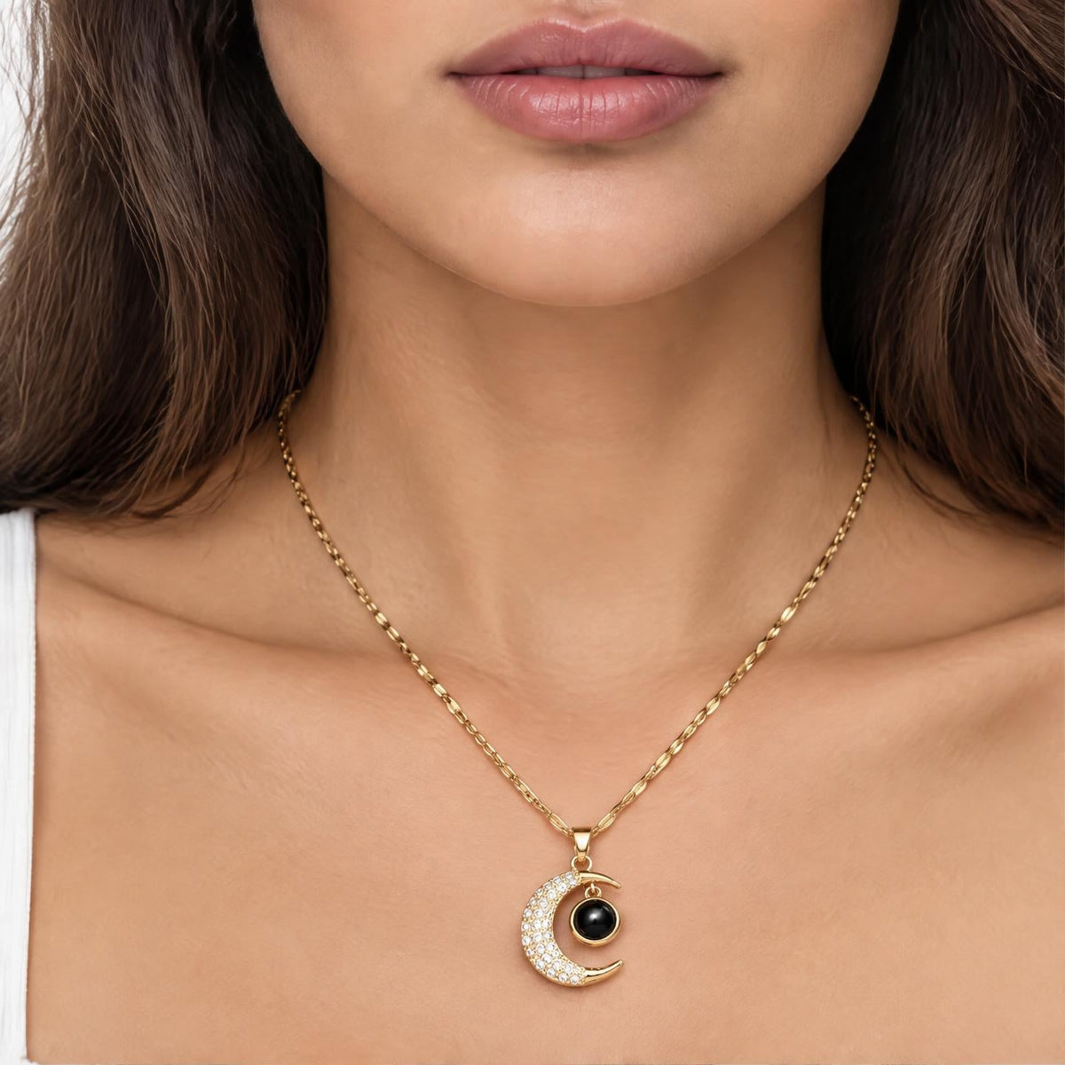 Collar personalizado con luna y foto oculta