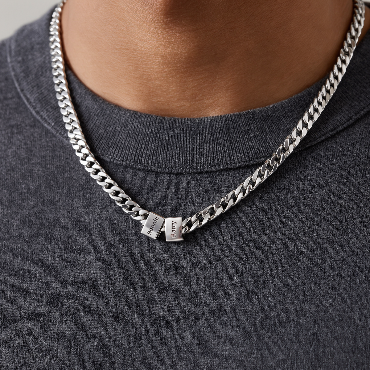 Collar personalizado para hombre con grabado – nombres en colgantes