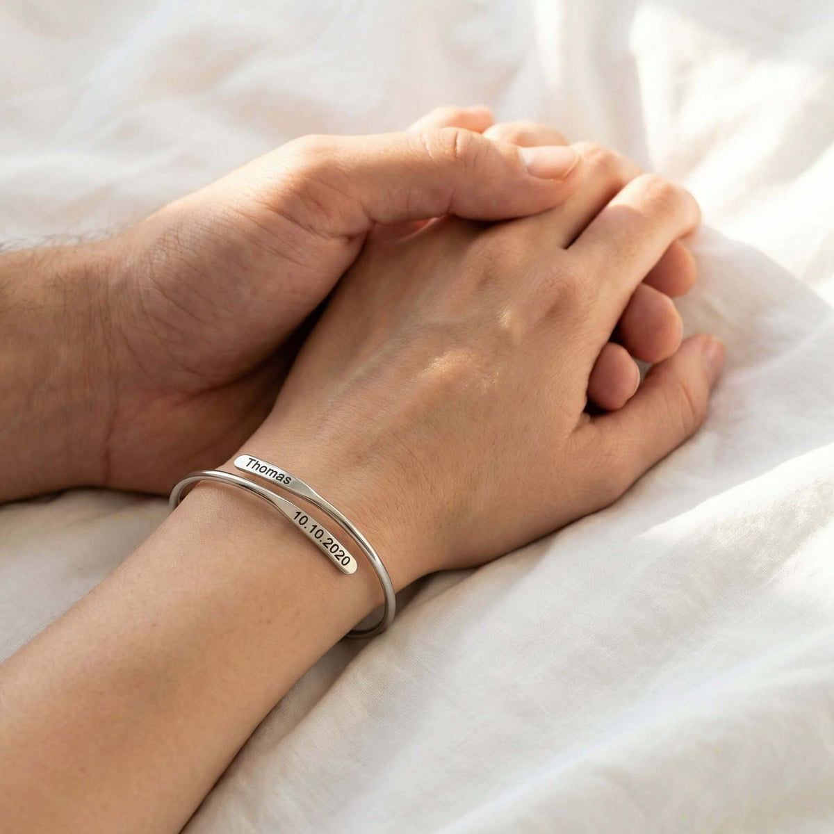 Pulsera Personalizada con Grabado – Nombres, Fechas y Palabras Especiales, para Parejas