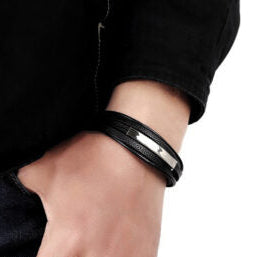 Pulsera de cuero negra para hombre con placa plateada – Pulsera elegante para él