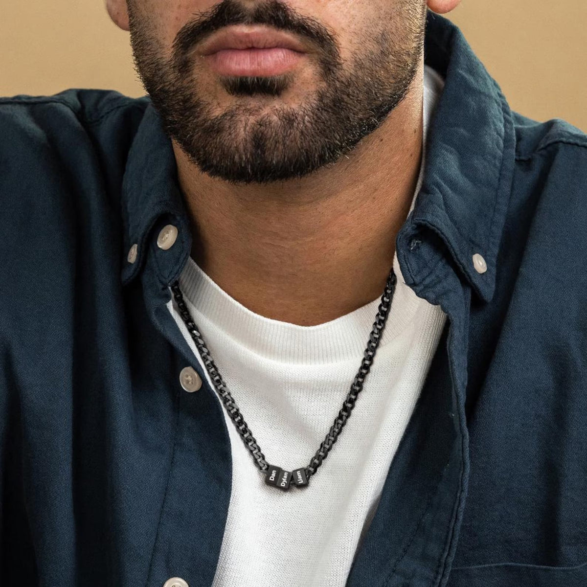 Collar personalizado para hombre con grabado – nombres en colgantes