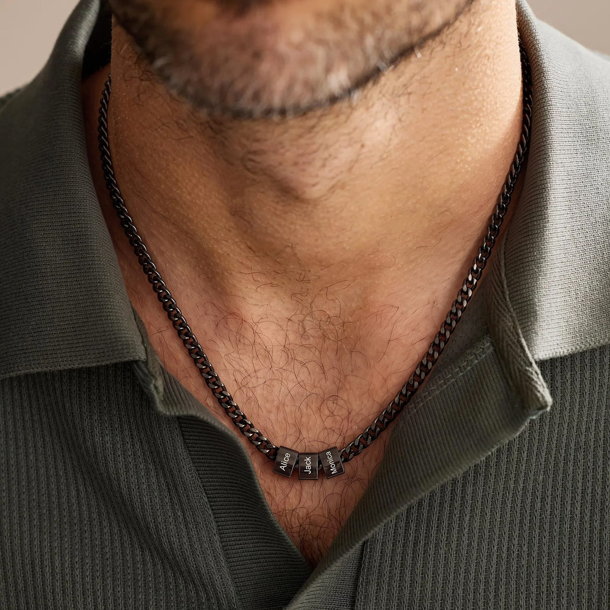 Collar personalizado para hombre con grabado – nombres en colgantes
