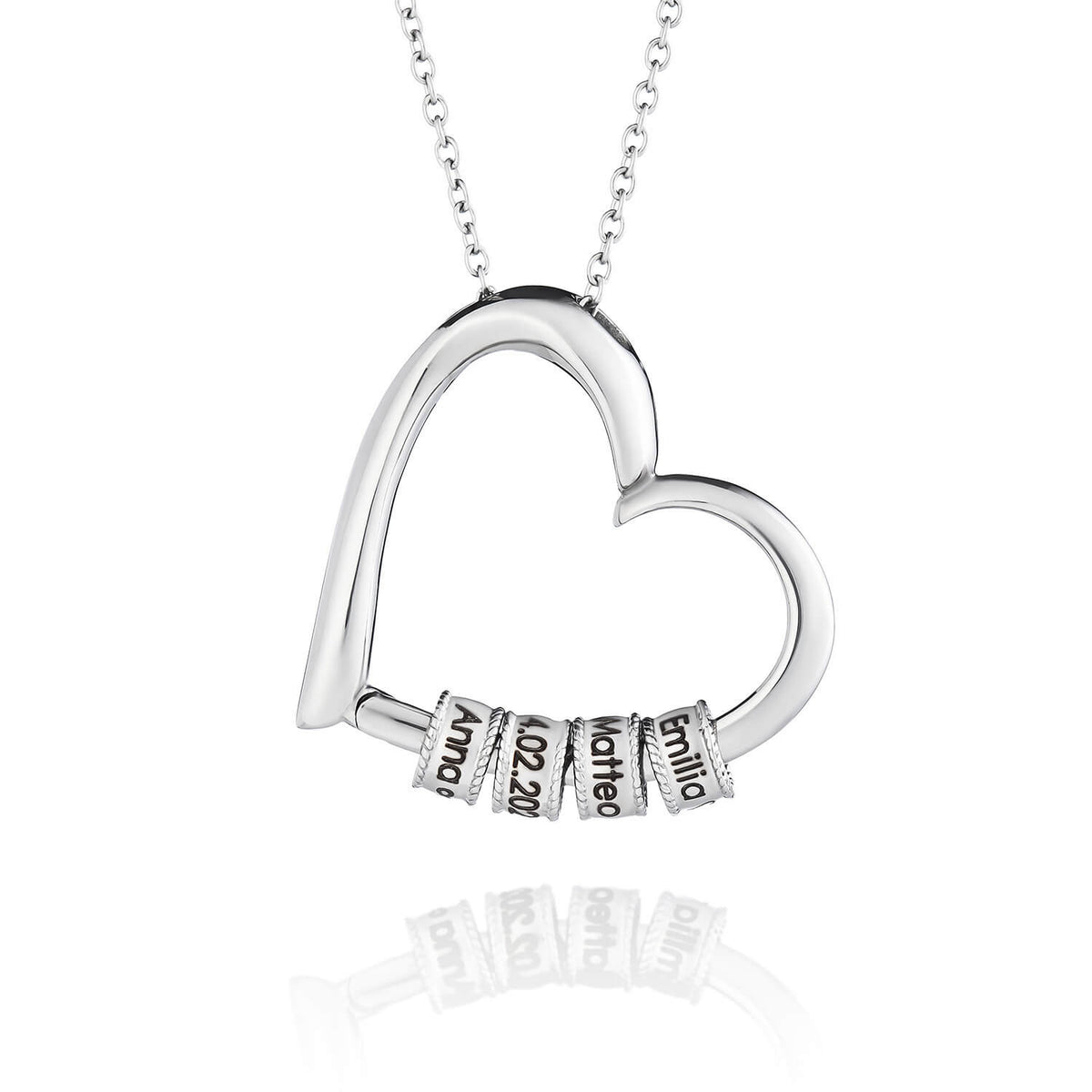 Collar personalizado con corazón y colgantes grabados