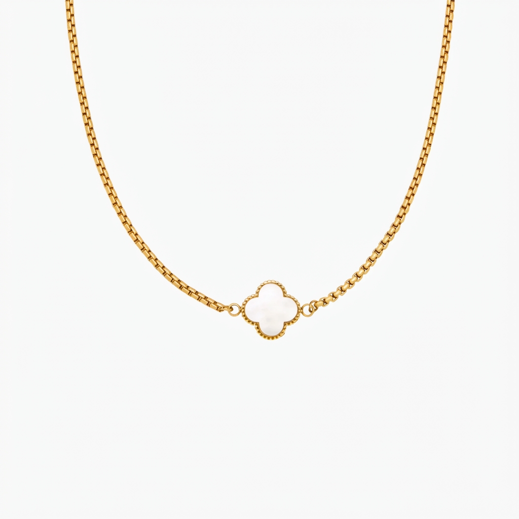 Collar con trébol de perlas